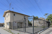 7246-7248 Bright Ave in Whittier, CA - Foto de edificio - Building Photo