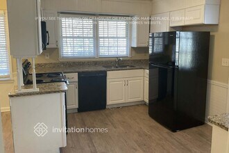 5281 Shallow Wood Ln in Douglasville, GA - Foto de edificio - Building Photo