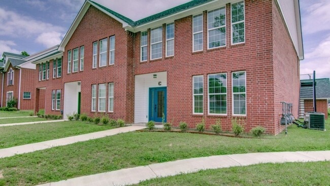 2 Fernwood Dr in Texarkana, TX - Building Photo - Building Photo