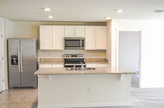 2167 246th Ter in Newberry, FL - Building Photo - Building Photo