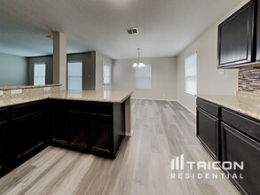 6831 Freedom Ridge in San Antonio, TX - Building Photo - Building Photo