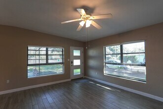 438 E Esther St in Orlando, FL - Building Photo - Building Photo