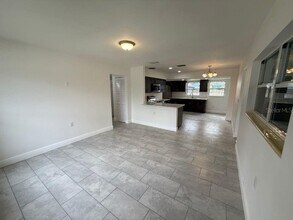 14410 Sussex Dr in Orlando, FL - Building Photo - Building Photo