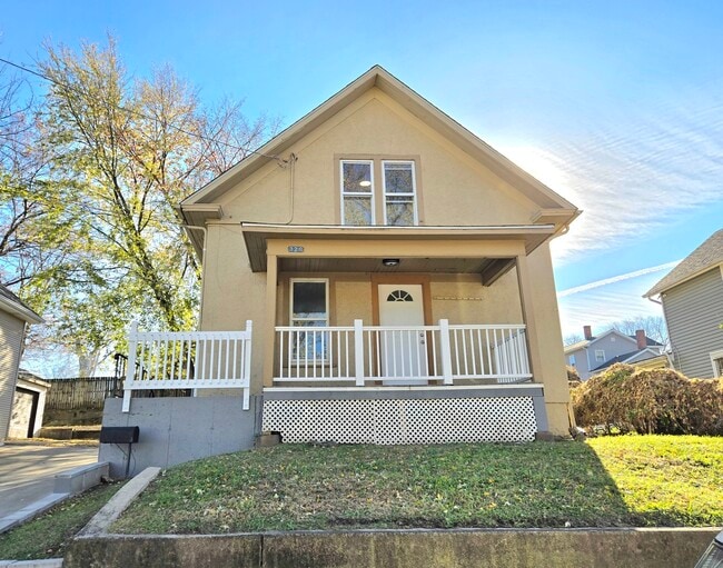 property at 328 Rosewood Ave