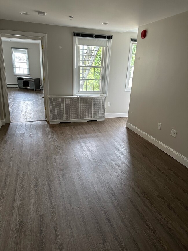 74 Elm St in Woburn, MA - Building Photo - Building Photo