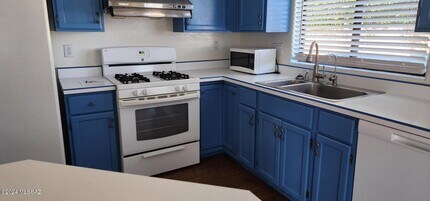 7659 E Park View Dr in Tucson, AZ - Building Photo - Building Photo
