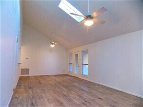 5691 Calder Ave in Beaumont, TX - Building Photo - Building Photo