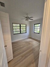 1419 Crest Dr in Lake Worth Beach, FL - Building Photo - Building Photo