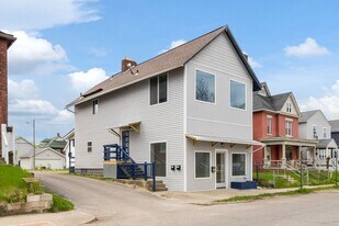 741 Sullivant Ave in Columbus, OH - Building Photo