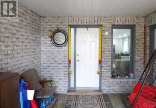 5125 Salishan Cir in Mississauga, ON - Building Photo - Building Photo