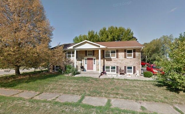 1107 N Bradley Ave in Chillicothe, IL - Building Photo