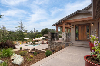 1630 Lotus Rd in Placerville, CA - Building Photo - Building Photo