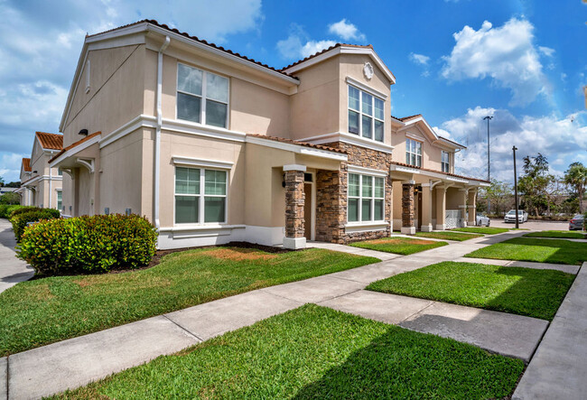 Courtyards at Estero