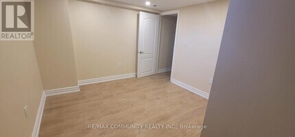 13 Warton Ct in Markham, ON - Building Photo - Building Photo