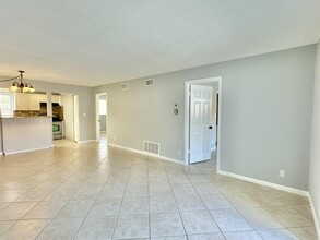 50 SE 12th St in Boca Raton, FL - Building Photo - Building Photo