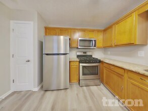 102 Bonnabel Ct in Dallas, GA - Foto de edificio - Building Photo