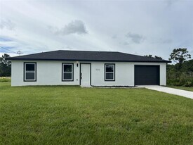 7209 Ancha St in Sebring, FL - Building Photo