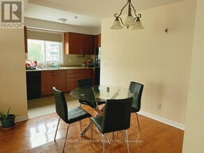 4 Dayspring Cir in Brampton, ON - Building Photo - Building Photo