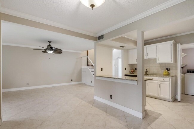 7200 NW 2nd Ave in Boca Raton, FL - Building Photo - Building Photo