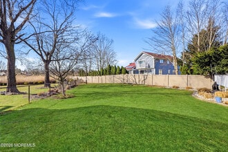 8 Jackson Ct in Monmouth Beach, NJ - Building Photo - Building Photo