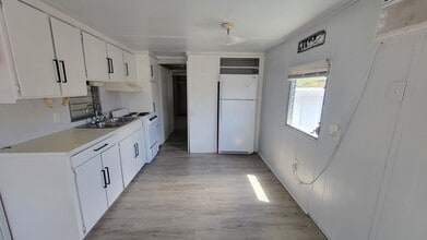 603 49th Ave Terrace W in Bradenton, FL - Building Photo - Building Photo