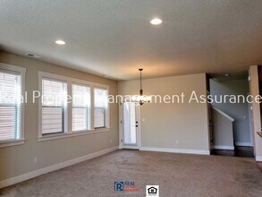 15079 NW Rossetta St in Portland, OR - Building Photo - Building Photo