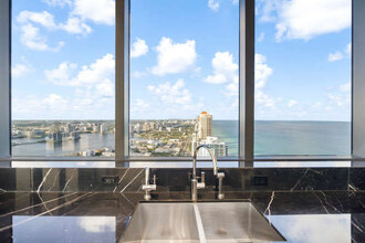 17141 Collins Ave, Unit 02 in Sunny Isles Beach, FL - Building Photo - Building Photo