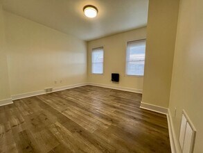 519 E 9th Ave in Homestead, PA - Building Photo - Building Photo
