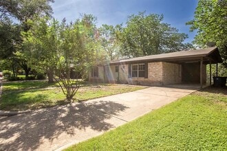 4807 Sylvandale Dr in Austin, TX - Building Photo - Building Photo