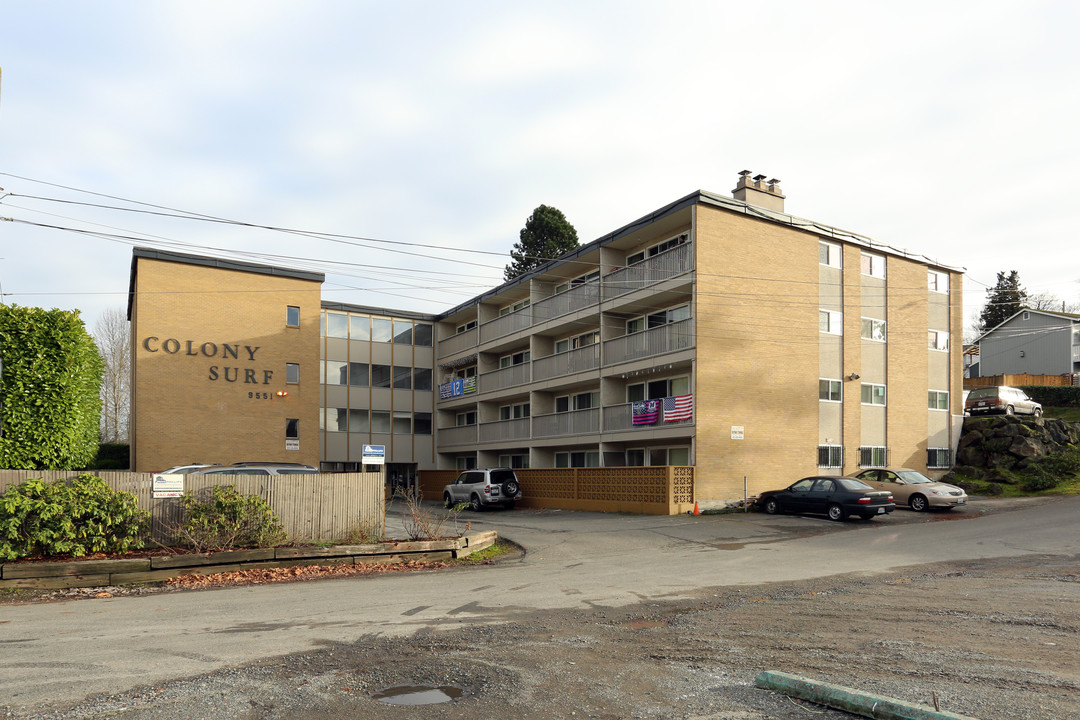 Colony Surf in Seattle, WA - Building Photo