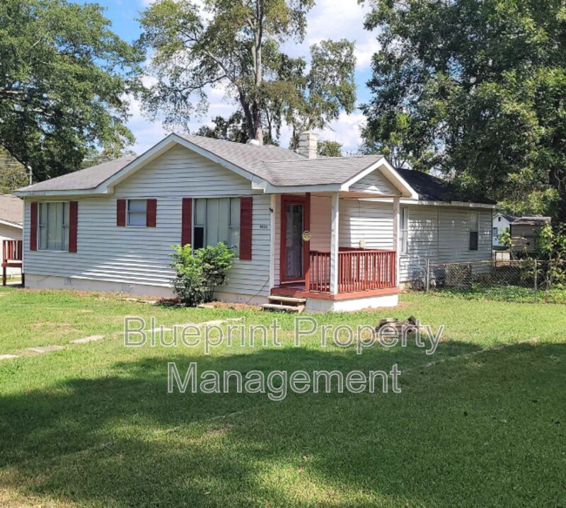 1033 Minor Dr in Birmingham, AL - Building Photo