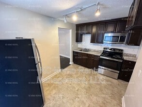 901 N 16 St in Kansas City, KS - Building Photo - Building Photo