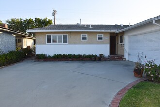 1328 E Locust Ave in Orange, CA - Building Photo - Building Photo