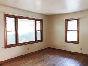 417 E Hillside Dr in Bloomington, IN - Building Photo - Building Photo