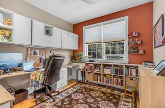 130 Black Horse Pl in Concord, MA - Building Photo - Building Photo