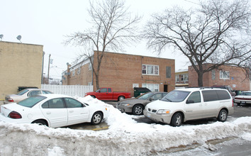 10524 Crown Rd in Franklin Park, IL - Building Photo - Building Photo