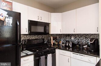 1708 Catharine St in Philadelphia, PA - Building Photo - Building Photo