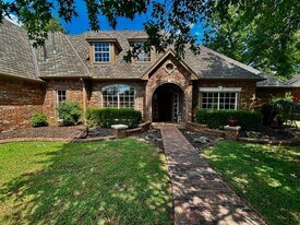 1808 Oak Forest Dr in Edmond, OK - Building Photo