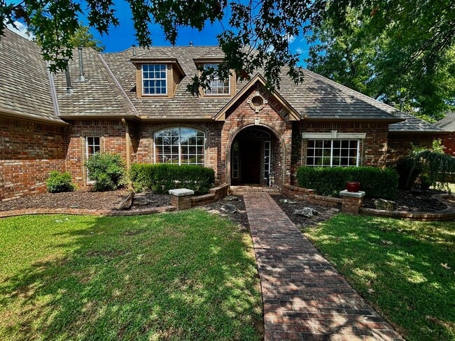 property at 1808 Oak Forest Dr