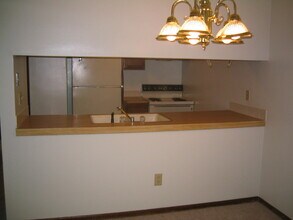 2121 Greene St in Adel, IA - Building Photo - Building Photo