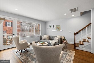 222 Green St in Alexandria, VA - Building Photo - Building Photo