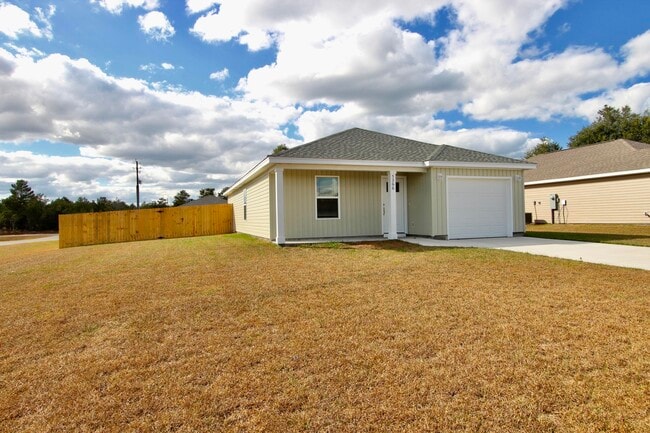 5366 Highview Dr in Crestview, FL - Building Photo - Building Photo