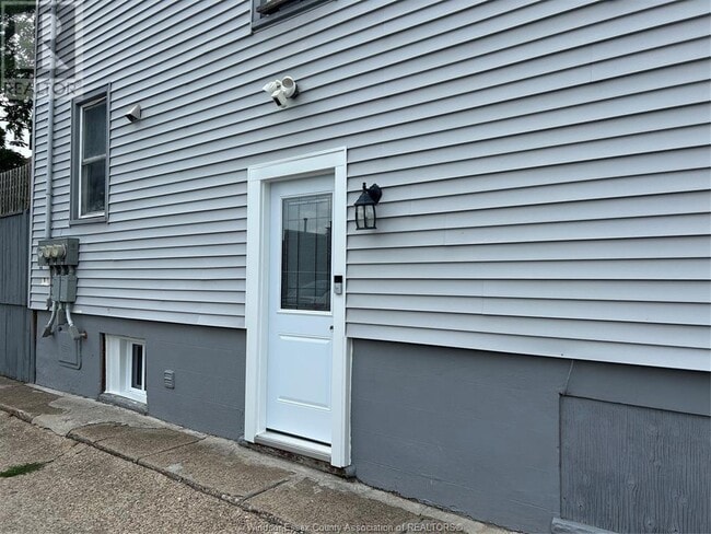 549 Chilver Rd in Windsor, ON - Building Photo - Building Photo