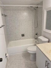 10060 NW 9th St Cir in Miami, FL - Building Photo - Building Photo