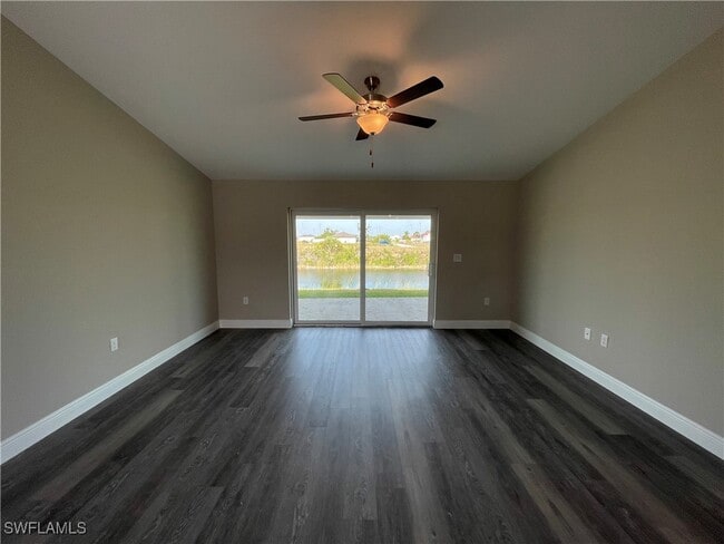 2410 NW 9th Ave in Cape Coral, FL - Building Photo - Building Photo