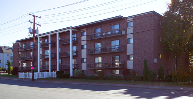 Wollaston Landing in Quincy, MA - Foto de edificio - Building Photo