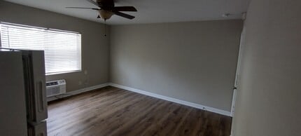 455 39th Ave N, Unit #1 in St. Petersburg, FL - Building Photo - Building Photo