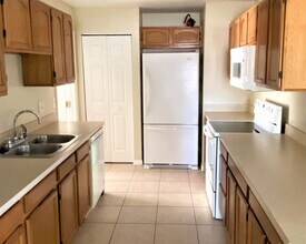 2311 W Henry Ave in Tampa, FL - Building Photo - Building Photo