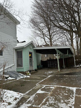 201 E 5th St in Oswego, NY - Building Photo - Building Photo