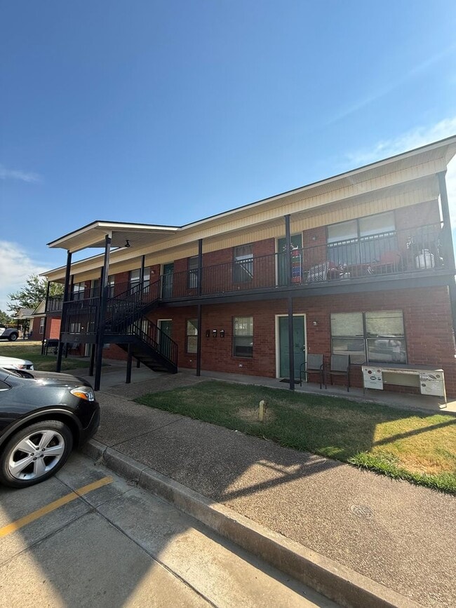 property at 2233 Alma Blvd
